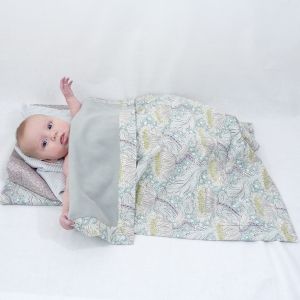 couverture bébé grise